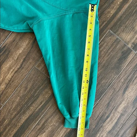 Urban outfitters oversized green Crewneck - Picture 8 of 8